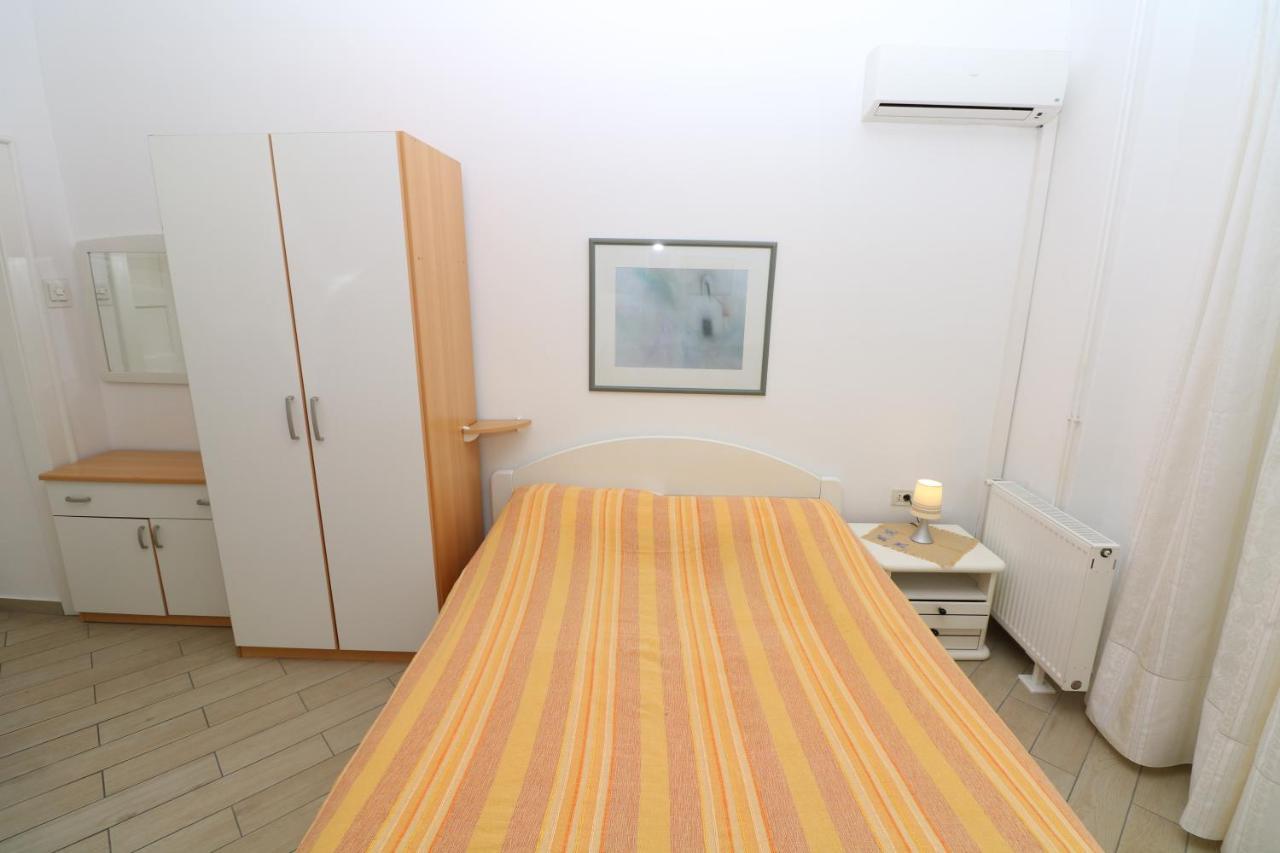 Studio Apartments Cavrak With Terrace Baška Exterior foto
