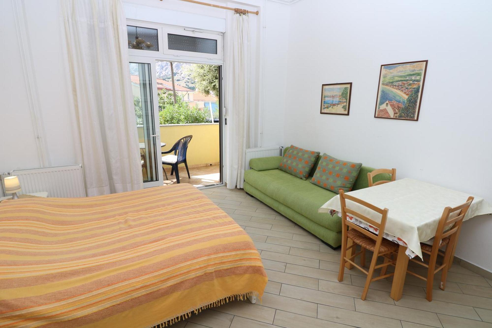 Studio Apartments Cavrak With Terrace Baška Habitación foto