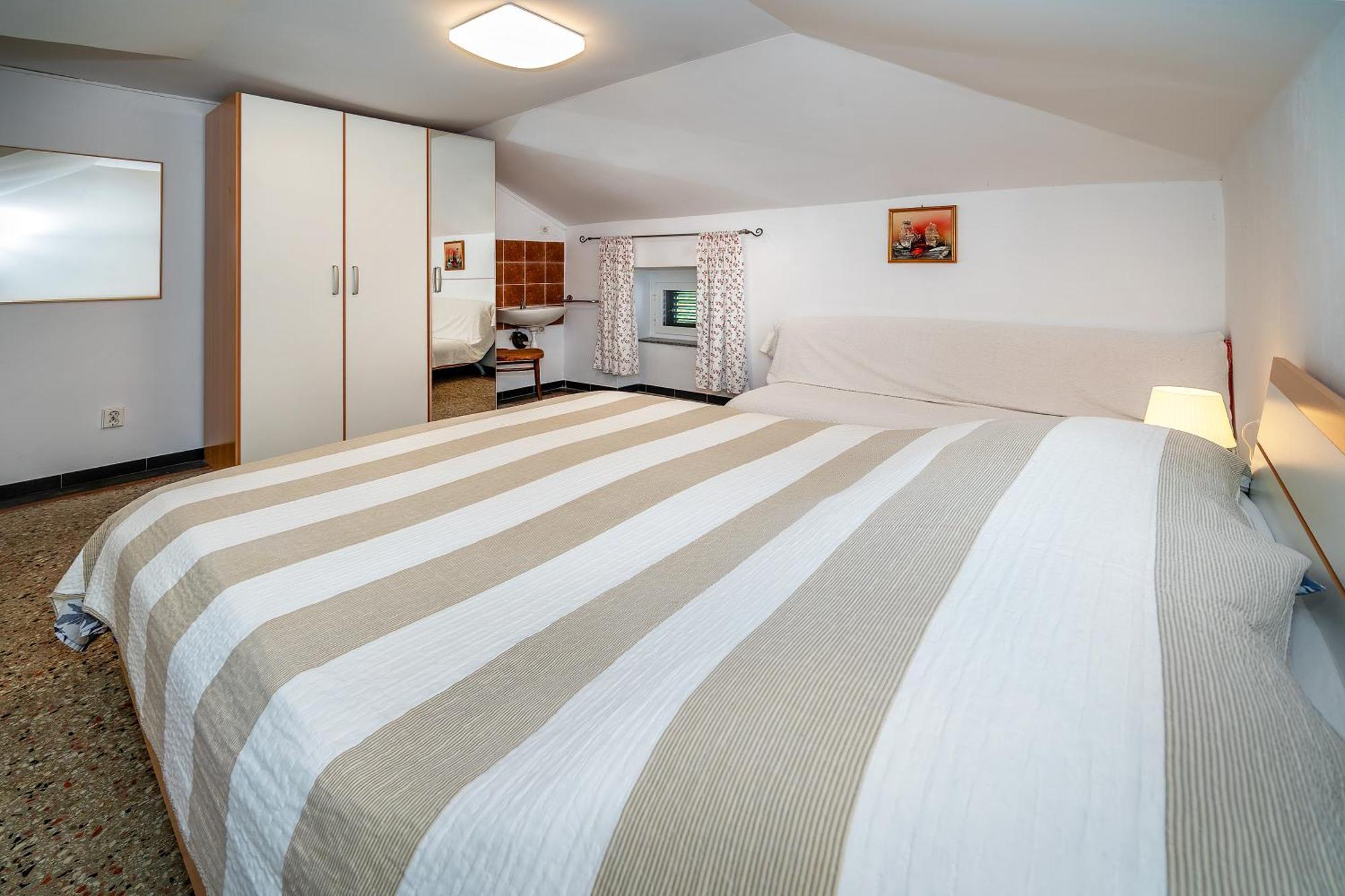 Studio Apartments Cavrak With Terrace Baška Exterior foto