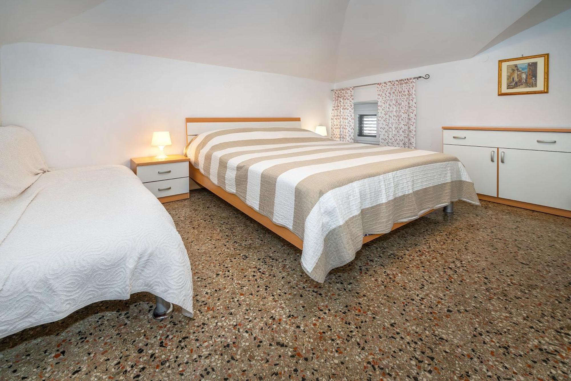Studio Apartments Cavrak With Terrace Baška Exterior foto